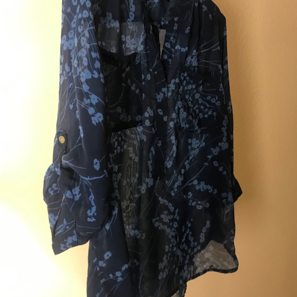 Blouse - Picture 4 of 4